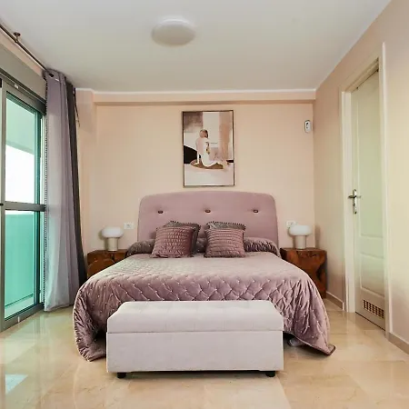 Stylish Golfdel Sur Penthouse *