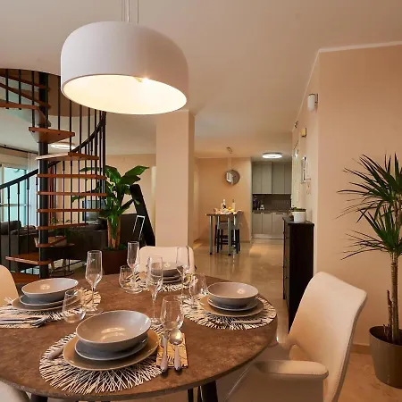 Stylish Golfdel Sur Penthouse *
